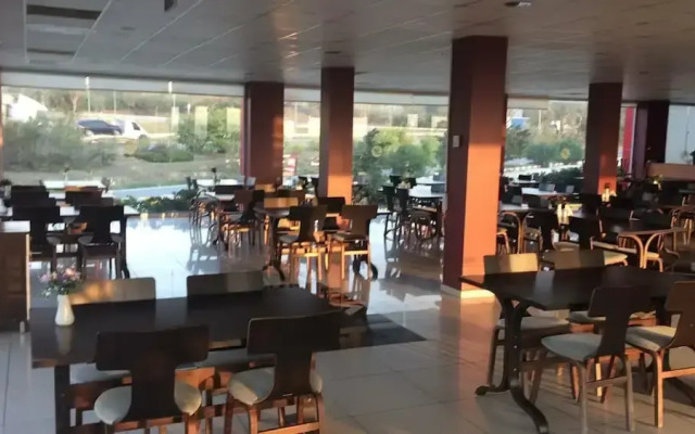 Legend Hotel Tem
