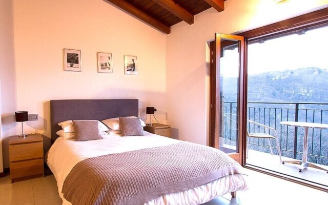 Family Friendly Italian Lakes 3 Bedroom Villa With Wifi, Bbq, Lake Views, Games Console