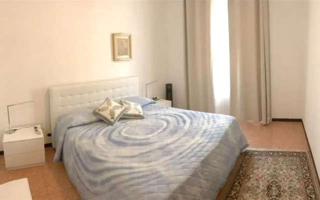 4 bedrooms villa at Ranco 100 m away from the beach with lake view private pool and enclosed garden