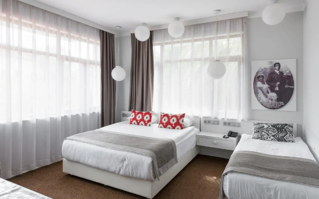 Delight Deluxe Hotel and Spa