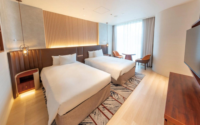 Hotel Springs Makuhari – Guest Rooms – Chiba