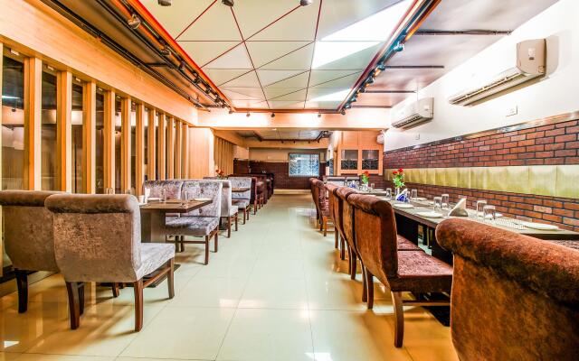 Fabhotel Palash Residency
