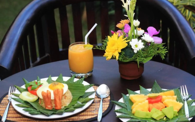 Gatra Ubud Inn
