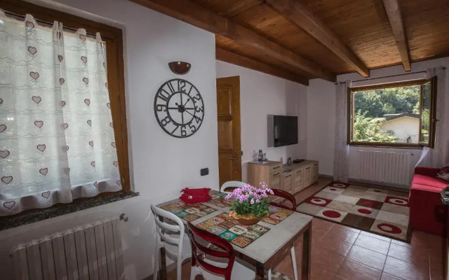 Laura's Holiday House on Como Lake