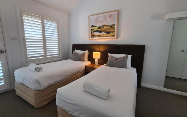 Mercure Lake Macquarie Raffertys Resort