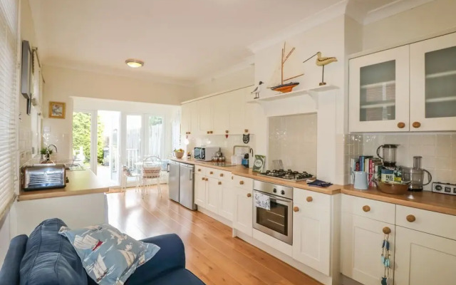 Dandelion Cottage, Cowes