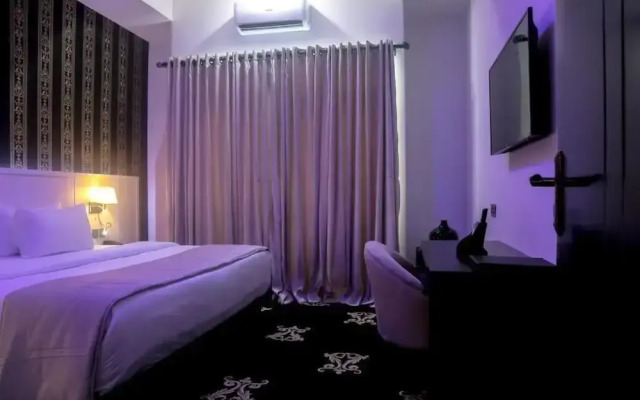 Bon Hotel Ikeja Residence