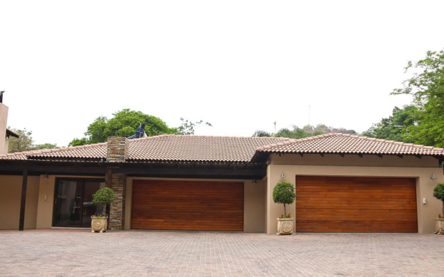 Letsatsing Lodge