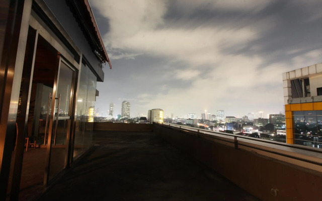 Lynt Hotel Jakarta