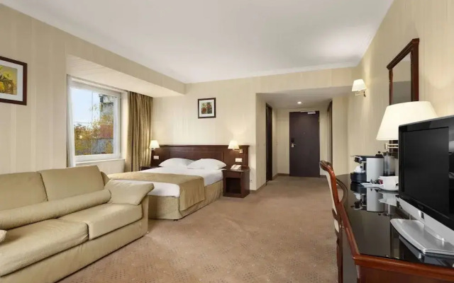 Ramada Hotel and Suites Bucharest North