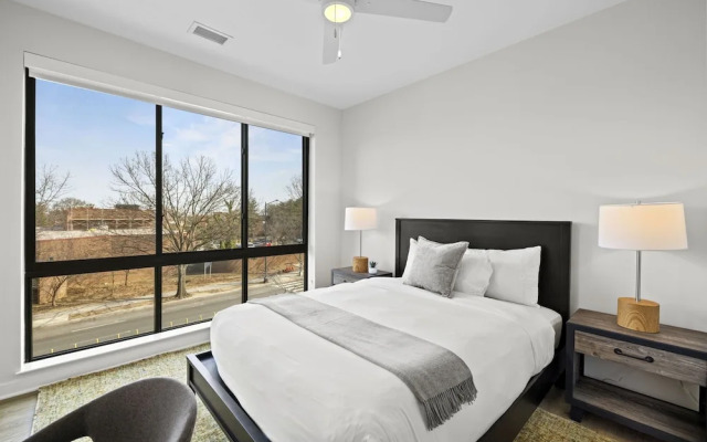 Placemakr Cathedral Heights