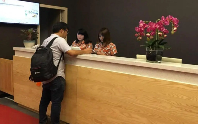 7 Days Premium Shenzhen Banan Airport T3 Terminal Branch