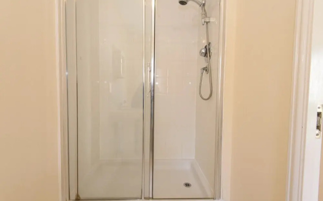 Karah Suites - Harescombe House
