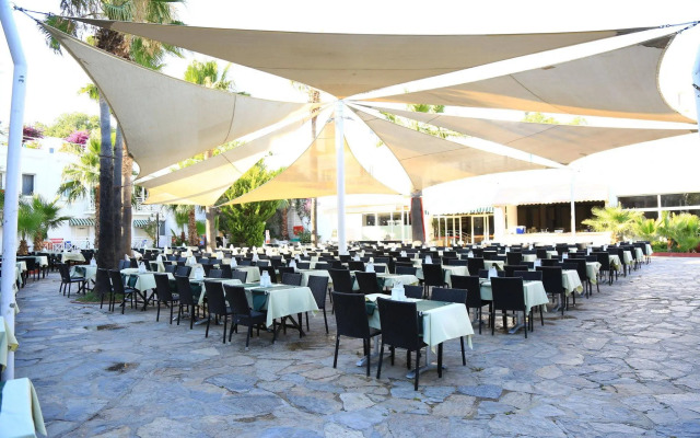 Rexene Resort Hotel & Spa