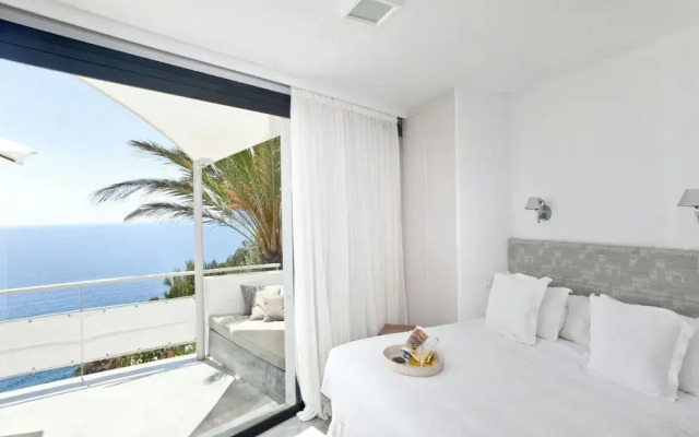 Holiday Home With Private Jacuzzi