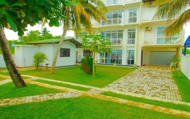 OYO 416 Onaro Beach View