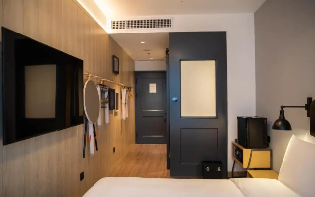 Moxy Shenzhen North Station