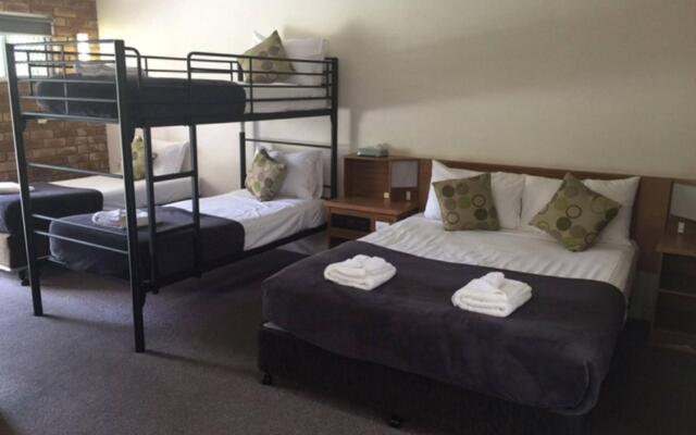 Coomera Motor Inn