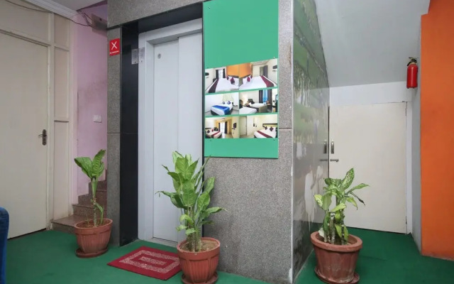 OYO 4583 Apartment Garden Green Deluxe