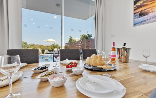 Sea Point Villas Coral Bay