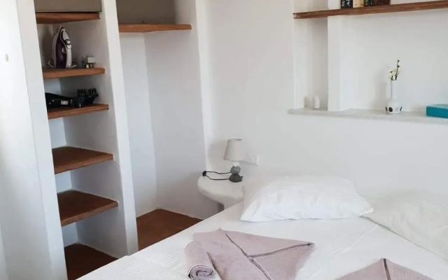 Sand & Waves House