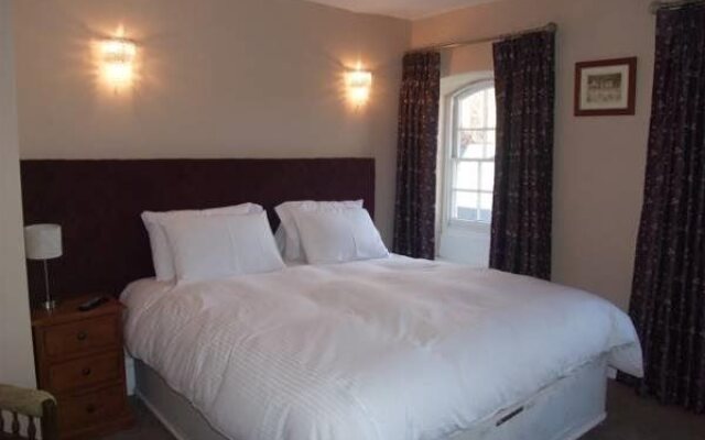 Highcroft House