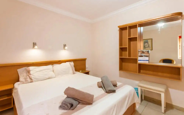 Villa & Pool 4 Mellieha Bay Retreat