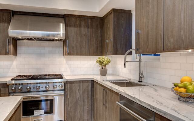 Abode at Pick N Shovel