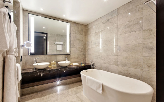 Hyatt Regency Manila, City of Dreams