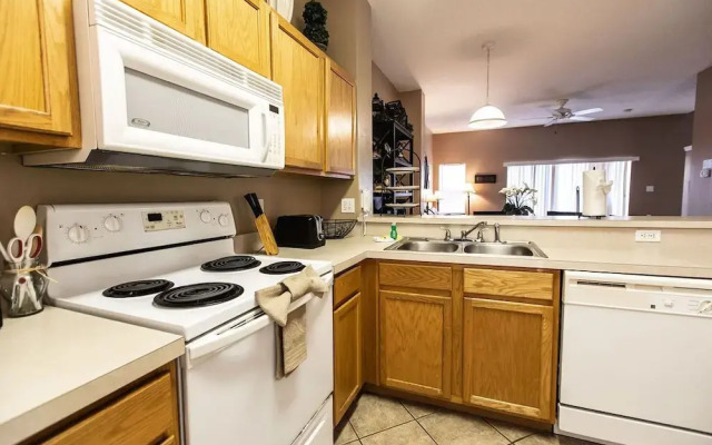 Cozy - Adorable 3 Bed 2.5 Bath Townhouse 1015