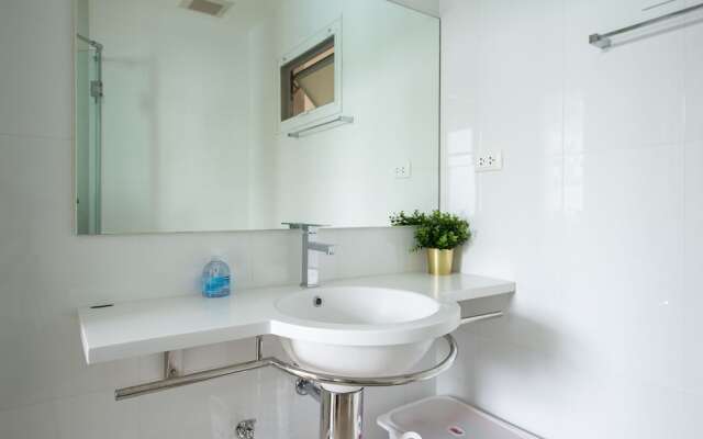 102 - 1 Bdr Pool Access Condo Boathouse Hua Hin