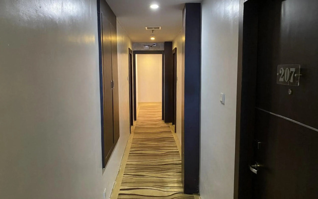 RedDoorz Premium near Grand Batam Mall