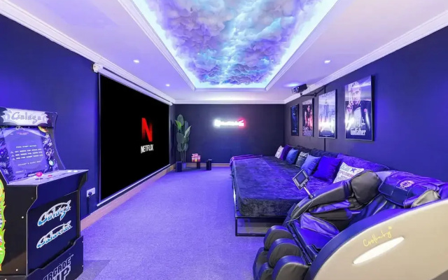 The Luxury Downtown Co-living