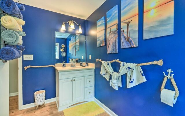 Lakefront Eatonton Getaway w/ Dock & Grill!