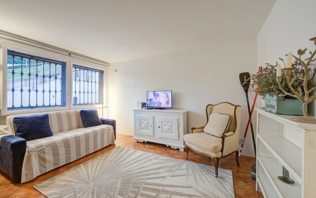 Red Door Apartment Private Terrace