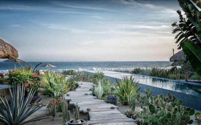 Samora Luxury Resort