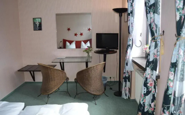 Hotel-Sternthaler /Rathauseck