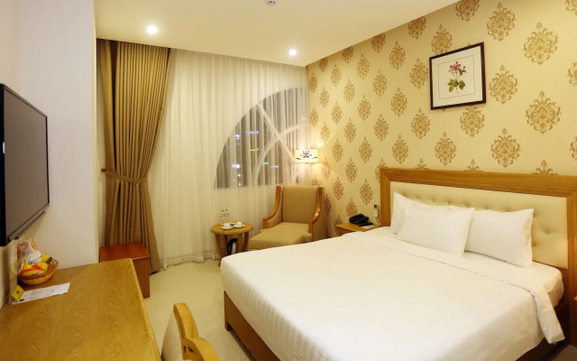 Royal Family Hotel Da Nang