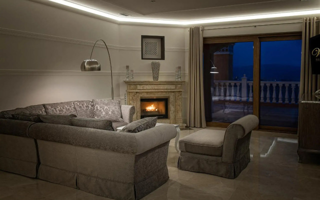 Villa Plaza Boutique Hotel & Spa