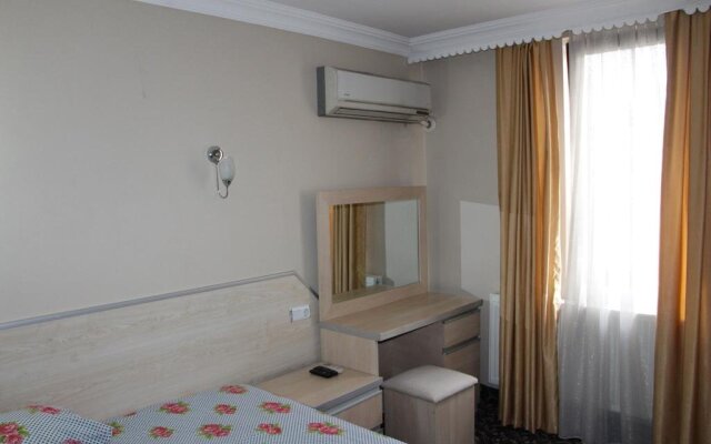 Yanki Otel