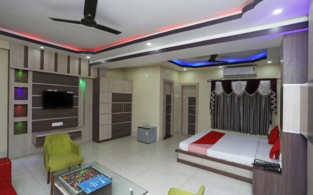 OYO 25006 Hotel Tr Palace