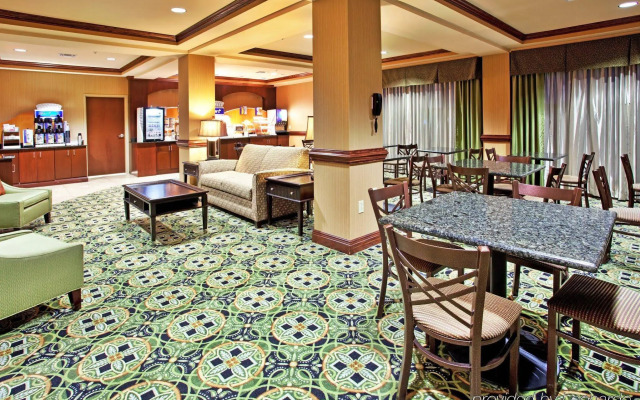 Holiday Inn Express & Suites Ocean Springs by IHG