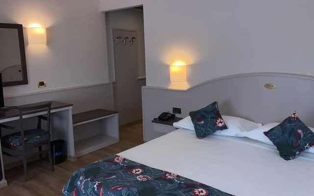Mokinba Hotels Montebianco
