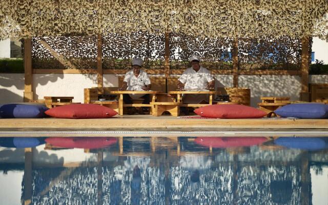 Mitsis Rinela Beach Hotel