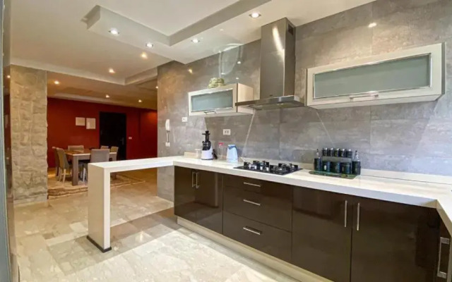 Iris beach luxurious apartment