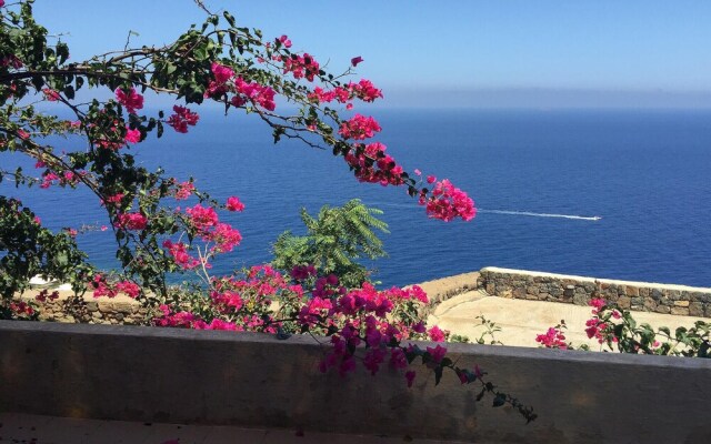 Beautiful Home in Pantelleria With Wifi and 4 Bedrooms