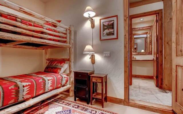 Rubywood - Private Home by RedAwning
