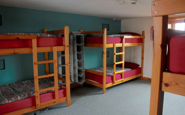 Glebe Barn - Hostel
