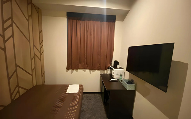 HOTEL LiVEMAX Esaka