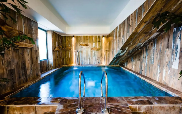 Le Hameau des Pesquiers Ecolodge, Curio Collection by Hilton